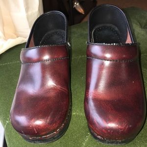 Dansko 35 Shoes